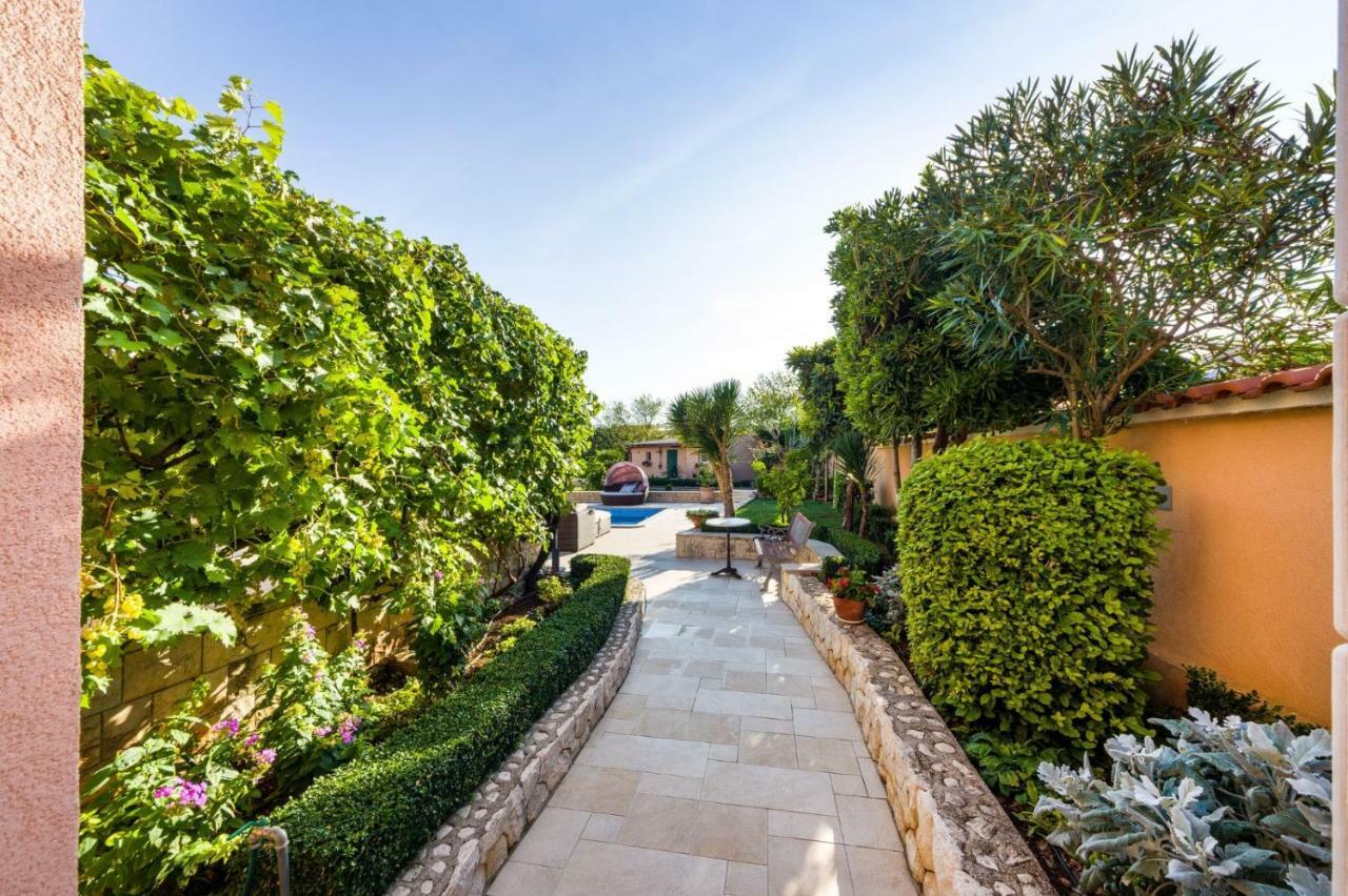 Navis Luxury Villa Vodice Luaran gambar