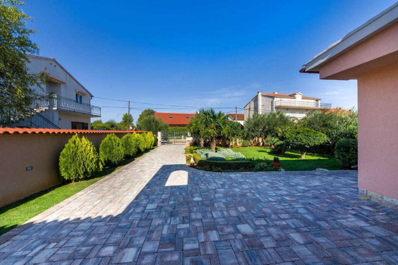 Navis Luxury Villa Vodice Luaran gambar