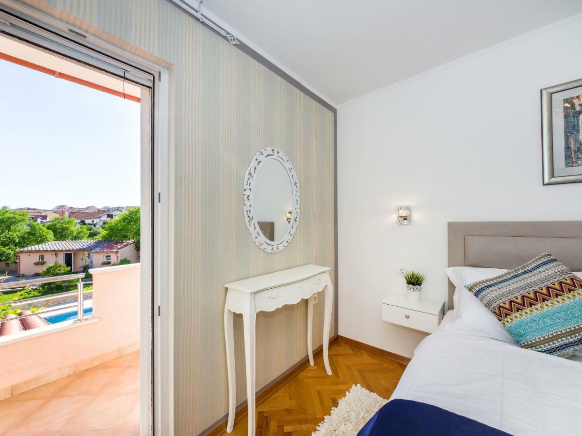 Navis Luxury Villa Vodice Luaran gambar