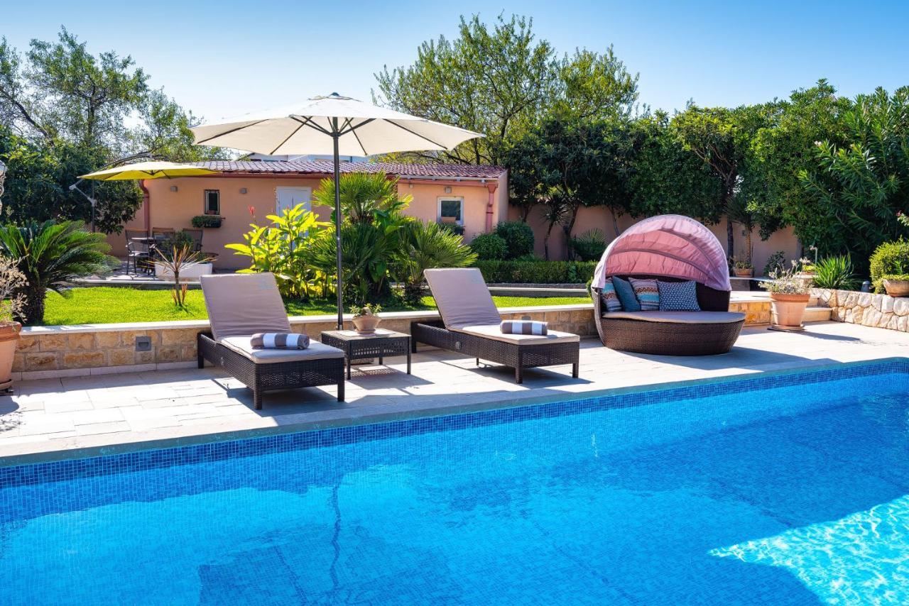 Navis Luxury Villa Vodice Luaran gambar