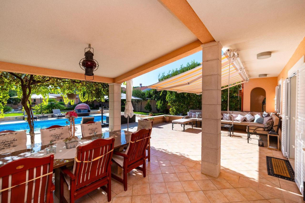Navis Luxury Villa Vodice Luaran gambar